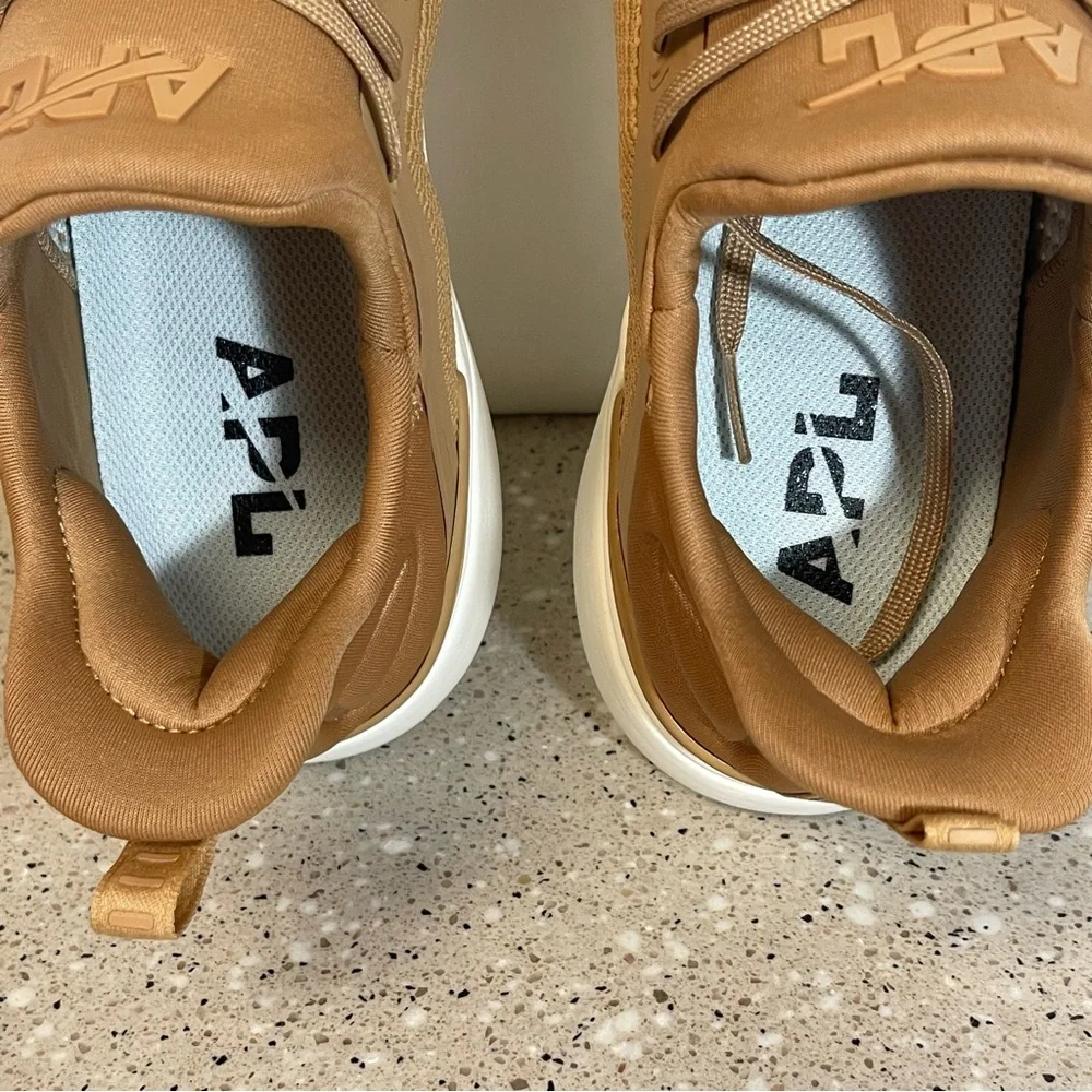 New Men’s APL TechLoom Tracer Size 11.5 Athletic Propulsion Labs in Tan / Ivory